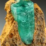 Beryl (variety emerald), Calcite<br />Gachalá mining district,  El Toro Mine, Municipio Gachalá, Eastern Emerald Belt, Cundinamarca Department, Colombia<br />38x44x30mm, xl=22x14mm<br /> (Author: Fiebre Verde)