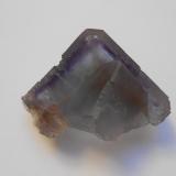 Fluorita<br />Mina La Viesca, zona minera de La Collada, Huergo, Siero, Comarca Oviedo, Principado de Asturias (Asturias), España<br />6 x 5 x 3,5 cm<br /> (Autor: Antonio Alcaide)
