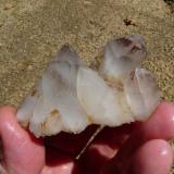 Quartz<br />Ceres, Warmbokkeveld Valley, Ceres, Valle Warmbokkeveld, Witzenberg, Cape Winelands, Western Cape Province, South Africa<br />Hands for size.<br /> (Author: Pierre Joubert)