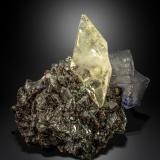 Calcite, Sphalerite and Fluorite<br />Elmwood Mine, Carthage, Central Tennessee Ba-F-Pb-Zn District, Smith County, Tennessee, USA<br />87 X 68<br /> (Author: Manuel Mesa)