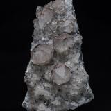 Quartz, Calcite, Hematite<br />Roncari Quarry, East Granby, Hartford County, Connecticut, USA<br />6.4 x 4.0 cm<br /> (Author: am mizunaka)