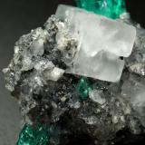 Beryl (variety emerald), Calcite, Fluorite<br />Chivor mining district, Municipio Chivor, Eastern Emerald Belt, Boyacá Department, Colombia<br />25x24x21mm, main xl=10mm<br /> (Author: Fiebre Verde)