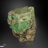 Beryl (variety emerald)<br />Emerald Deposit, A Franqueira, A Cañiza, Comarca Paradanta, Pontevedra, Galicia, Spain<br />67 x 40 mm<br /> (Author: Manuel Mesa)