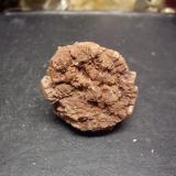 AragonitoBuezo (hacia el Santuario de Santa Casilda), Salinillas de Bureba, Comarca La Bureba, Burgos, Castilla y León, España4 cm de diámetro x 2.5 cm alto (Autor: Toño P)