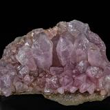 Quartz (variety rose quartz)<br />Taquaral, Itinga, Vale do Jequitinhonha, Minas Gerais, Brazil<br />6.7 x 4.7 cm<br /> (Author: am mizunaka)