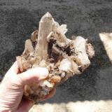 Quartz<br />Ceres, Warmbokkeveld Valley, Ceres, Valle Warmbokkeveld, Witzenberg, Cape Winelands, Western Cape Province, South Africa<br />Fingers for size<br /> (Author: Pierre Joubert)