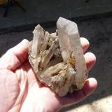 Quartz<br />Ceres, Warmbokkeveld Valley, Ceres, Valle Warmbokkeveld, Witzenberg, Cape Winelands, Western Cape Province, South Africa<br />Fingers for size<br /> (Author: Pierre Joubert)