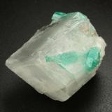 Beryl (variety emerald), Calcite, Dolomite<br />Muzo mining district, Western Emerald Belt, Boyacá Department, Colombia<br />25x23x21mm, main xl=12mm<br /> (Author: Fiebre Verde)