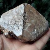 CasiteritaManono pegmatite, Katanga (Shaba), Democratic Republic of the Congo (Zaire)11 x 8 x 7 cm (Autor: Iván Blanco (PDM))