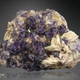 Fluorite and Baryte<br />La Cabaña, Berbes mining area, Valdelmar, Berbes, Ribadesella, Comarca Oriente, Principality of Asturias (Asturias), Spain<br />170 X 114 mm<br /> (Author: Manuel Mesa)