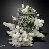 Tetrahedrite and QuartzPasto Bueno, Distrito Pampas, Provincia Pallasca, Departamento Ancash, Perú107 x 80 mm (Author: Manuel Mesa)