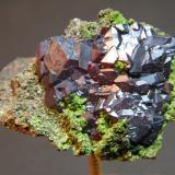 Cuprite on Duftite<br />Tsumeb Mine, Tsumeb, Otjikoto Region, Namibia<br />45mm x 30mm<br /> (Author: Heimo Hellwig)