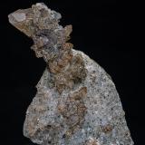 Quartz, Calcite, Hematite<br />Roncari Quarry, East Granby, Hartford County, Connecticut, USA<br />14.0 x 10.0 x 9.0 cm<br /> (Author: am mizunaka)