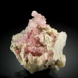 QuartzLocalidad de cristales de cuarzo rosa, Newry, Condado Oxford, Maine, USA2.6 x 2.6 cm (Author: crosstimber)
