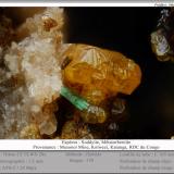 Soddyite and MetatorberniteMina Musonoi, Kolwezi, Distrito Kolwezi, Lualaba, Cinturón de cobre de Katanga, Katanga (Shaba), República Democrática del Congo (Zaire)fov 1.2 mm (Author: ploum)