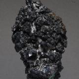 Skutterudita y Niquelina<br />Minas de Cala, Cala, Comarca Sierra de Huelva, Huelva, Andalucía, España<br />6 x 4 cm<br /> (Autor: Ricardo Fimia)