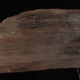 Espodumena (variedad kunzita)<br />Pegmatita Mawi, Nilaw-Kolum, Distrito Du Ab, Provincia Nuristan, Afganistán<br />5 x 3 cm<br /> (Autor: Ricardo Fimia)