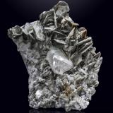 Fluorite and Muscovite<br />Chumar Bakhoor, Hunza Valley, Nagar District, Gilgit-Baltistan (Northern Areas), Pakistan<br />120 x 90 mm<br /> (Author: Manuel Mesa)