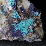 Azurita con Malaquita<br />Mina Les Ferreres, Rocabruna, Camprodon, Comarca Ripollès, Gerona / Girona, Cataluña / Catalunya, España<br />6 x 5 x 3 cm<br /> (Autor: karbu8)