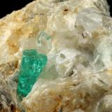 Beryl (variety emerald), Calcite, Quartz<br />Peñas Blancas Mine, Municipio San Pablo de Borbur, Western Emerald Belt, Boyacá Department, Colombia<br />52x32x40mm, main xl=10mm<br /> (Author: Fiebre Verde)