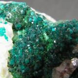 Dioptase and MalachiteTsumeb Mine, Tsumeb, Otjikoto Region, Namibia35mm x 70mm x 70mm (Author: Heimo Hellwig)