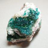 Dioptase and MalachiteTsumeb Mine, Tsumeb, Otjikoto Region, Namibia35mm x 70mm x 70mm (Author: Heimo Hellwig)