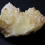 CalcitaPedrera Turó de Montcada, Montcada i Reixac, Comarca Vallès Occidental, Barcelona, Cataluña / Catalunya, España5 x 4 x 3 cm (Autor: karbu8)