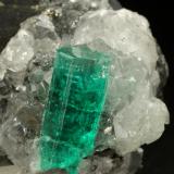 Beryl (variety emerald), Calcite, Pyrite<br />Muzo mining district, Western Emerald Belt, Boyacá Department, Colombia<br />40x43x40mm, xl=16mm<br /> (Author: Fiebre Verde)