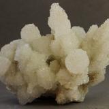 CalcitaMina Batantsi, Zona minera Madan, Montes Rhodope, Smolyan Oblast, Bulgaria58x38x35 mm (Autor: Juan Espino)