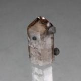 Topaz, Hematite after GarnetConcesión Maynard's, Monte Pismire Knolls, Cordillera Thomas, Condado Juab, Utah, USA32mm x 16mm x 10mm (Author: Don Lum)