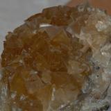 Calcita<br />Canteras de Tierra Blanca, Los Terreros, La Roda, Comarca Mancha Alta Albaceteña, Albacete, Castilla-La Mancha, España<br />5x6 cm.<br /> (Autor: DPC)