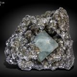 Fluorite<br />Nagar, Hunza Valley, Nagar District, Gilgit-Baltistan (Northern Areas), Pakistan<br />170 X 129 mm<br /> (Author: Manuel Mesa)