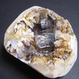 Quartz<br />Goboboseb Mountains, Brandberg area, Erongo Region, Namibia<br />108mm x 74mm x 82mm<br /> (Author: Heimo Hellwig)