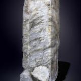 Microcline<br />Skardu District, Gilgit-Baltistan (Northern Areas), Pakistan<br />152 x 47 mm<br /> (Author: Manuel Mesa)