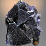 Fluorite<br />Cookes Peak District, Luna County, New Mexico, USA<br />10.1 x 8.0 cm. Largest crystal is 5.5 cm.<br /> (Author: Philip Simmons)