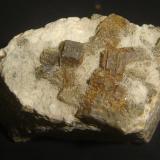 Stellerita<br />Monte Bérico, Caxias do Sul, Nordeste Rio-grandense, Rio Grande do Sul, Brasil<br />4,8 x 4,5 x 4,5 cm.<br /> (Autor: Anisio Claudio)