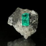 Beryl (variety emerald), Calcite<br />Muzo mining district, Western Emerald Belt, Boyacá Department, Colombia<br />26x27x20mm, xl=11mm<br /> (Author: Fiebre Verde)