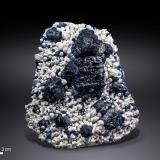 Fluorite<br />Huanggang Mines, shaft 4, Hexigten Banner (Kèshíkèténg Qí), Chifeng (Ulanhad), Inner Mongolia Autonomous Region, China<br />102 X 90 mm<br /> (Author: Manuel Mesa)