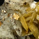 Siderite, dolomite, cubaniteMina Morro Velho, Nova Lima, Belo Horizonte, Minas Gerais, Brasil5.5 x 6.1 cm (Author: crosstimber)