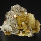 Siderite, dolomite, cubaniteMina Morro Velho, Nova Lima, Belo Horizonte, Minas Gerais, Brasil5.5 x 6.1 cm (Author: crosstimber)