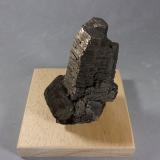 Pirrotita (pirrotina)Dalnegorsk, Distrito urbano Dalnegorsk, Primorsky Krai, Rusia7,5 x 5 x 4,5 cm (Autor: J. G. Alcolea)