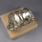 Millerita<br />Mina McCreedy West, Levack, Distrito Sudbury, Ontario, Canadá<br />7,5 x 7 x 3,5 cm.<br /> (Autor: J. G. Alcolea)