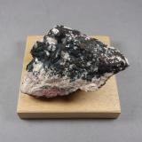 Berzelianita<br />Mina Bukov, Depósito Roná, ďár nad Sázavou, Región Vysočina, Moravia, República Checa<br />8,5 x 5,5 x 4,2 cm.<br /> (Autor: J. G. Alcolea)
