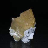 Scheelite, Calcite, Quartz<br />Mount Xuebaoding, Pingwu, Mianyang Prefecture, Sichuan Province, China<br />61mm x 46mm x 43mm<br /> (Author: Don Lum)