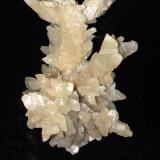 Calcite and Aragonite<br />Carlsbad, Eddy County, New Mexico, USA<br />105 mm x 75 mm x 70 mm<br /> (Author: Robert Seitz)