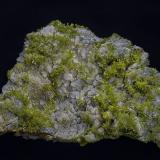 Pyromorphite, Calcite<br />Yangshuo / Laohu area, Haiyang Mountains, Guilin Prefecture, Guangxi Zhuang Autonomous Region, China<br />15.3 x 9.4 cm<br /> (Author: am mizunaka)