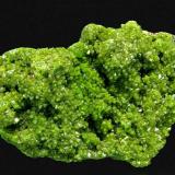 Pyromorphite<br />Münstertal, Breisgau-Hochschwarzwald District, Freiburg, Baden-Württemberg, Germany<br />Specimen size: 5.6 × 3.9 × 2.3 cm / Main crystal size: 0.2 × 0.1 cm<br /> (Author: Jordi Fabre)