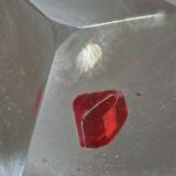 Cinabrio y FluoritaFabiola Mine (Balduino and Fabiola Mine), Albuñol, Comarca Costa Granadina, Granada, Andalusia, SpainFOV = 1 x 0,5 mm (Autor: Antonio Alcaide)