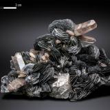Hematite<br />Jinlong Hill, Longchuan, Heyuan Prefecture, Guangdong Province, China<br />92 X 70 mm<br /> (Author: Manuel Mesa)