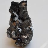 Arsenopirita y Ferberita<br />Mina Yaogangxian, Yizhang, Prefectura Chenzhou, Provincia Hunan, China<br />8 x 6 x 4 cm<br /> (Autor: Antonio Alcaide)